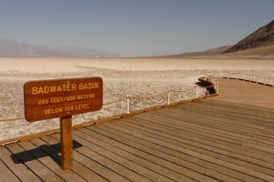 Death Valley Sunset & Star Sky+Red Rock Canyon 3-Day Tour