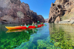 Fra Las Vegas: Guidet kajaktur til Emerald Cave med transport
