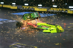 Las Vegasissa: BattleBots Destruct-A-Thon Show