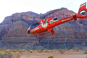 Las Vegas: Grand Canyon Helicopter Ride, Boat Tour & Skywalk