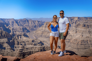 Las Vegas:Grand Canyon West,Hoover Dam,7 Magic Mt.&Free WiFi