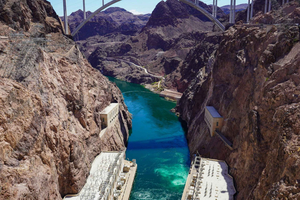 Las Vegas: Hoover Dam & Emerald Cave Kayak Combo with Lunch