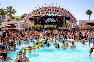 Las Vegas: VIP Pool Crawl with Drinks & Entry