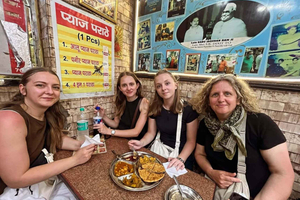 Old Delhi Food Tour: A Night Time Feast