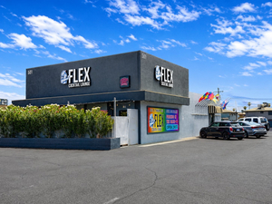 Flex Cocktail Lounge
