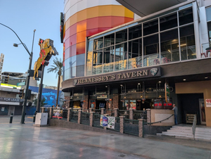 Hennessey's Tavern