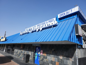 Moondoggies bar