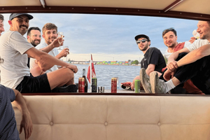 Riga: Privétour door de grachten van Riga met Lets bier