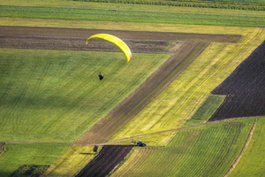 Riga: Tandem Paragliding Flight with Instructor