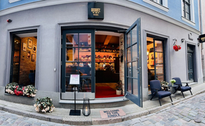 Andante | Vinyl Bar Riga