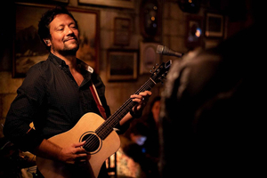 Bossa Nova Live Music Experience with Felipe Fontenelle