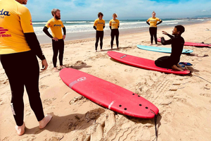 Exclusive surf lesson at Caparica