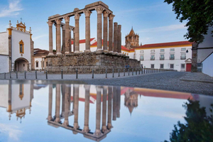 From Lisbon - Évora, Monsaraz, Wine Tasting & Cristo Rei