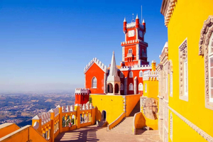 Half-Day Tour Sintra with Pena Palace & Regaleira.