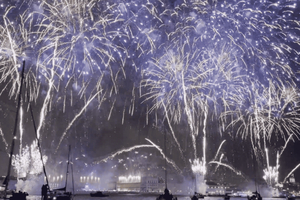 Exclusive View for New Year's Eve Fireworks on Tagus
