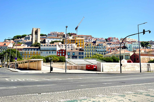 Lisbon Old Town Tuk Tuk Top Experience