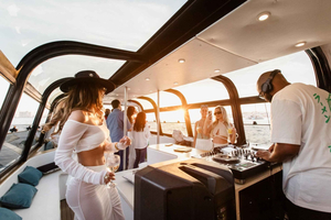 Sunset DJ & Porto Tonic Premium Boat Experience