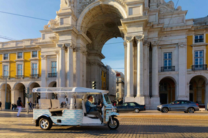 Lissabon: Privat tuk-tuk-tur (Alfama, Bairro Alto, Belém)