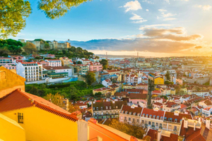 Lisboa: Excursão Particular de Tuk Tuk | Alfama e miradouros