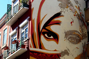 Lisboa: recorrido histórico a pie por el arte callejero