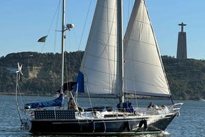 Sunset Sailing with Portuguese Wine & Snacks (Small Group)