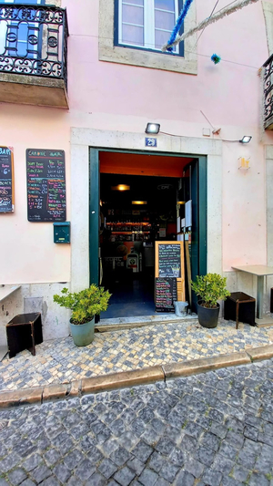 Camone Bar