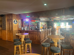 Cooleys Irish Pub Bar