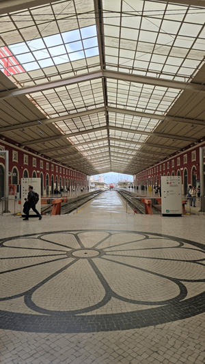 Estação Sta. Apolónia