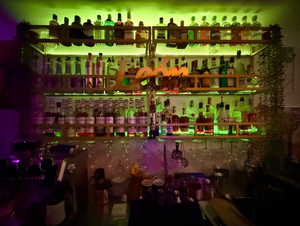 León Bar Café