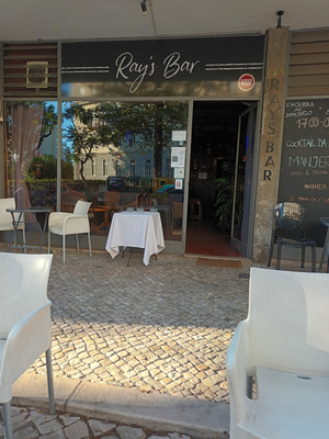 Ray's Bar