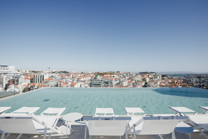 Sky Pool Lounge