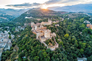 Granada: Alhambra & Nasridiska palatset Tur med biljetter