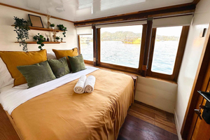 Labuan Bajo: 3-Day Komodo Sailing Tour