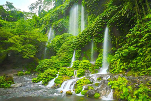 Lombok: Benang Stokal, Benang Kelambu, Culture, & Beach Tour