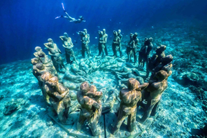 Lombok: Gili Meno, Waterfalls, and Sasak Village Tour