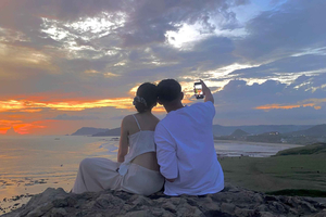 Lombok: Magical Sunset at Marese Hill – South Lombok Tour