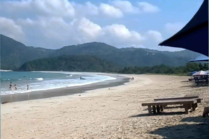 Lombok: Southern Beach, Traditional Village, Handcraft Tour