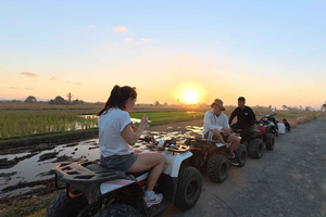 Lombok: quadtour (ATV) bij zonsondergang en lokale snacks - Dagelijks om 17.00 uur