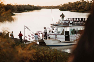 Longreach: Cruzeiro ao pôr do sol do Drover e jantar e show no Outback