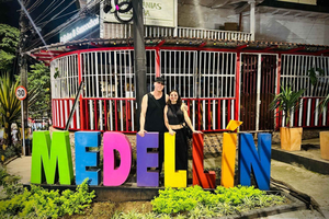 Medellín Provenza: Guided Social Night & Party Like a Local