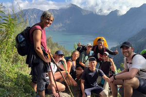 Mount Rinjani Trekking 2D/1N Summit With Sunrise & Sunset