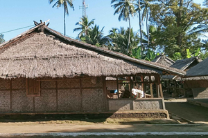 Noord-Lombok: uitstap Sasak-dorp & strandervaring bij zonsondergang