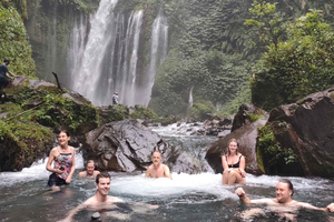 Senaru: tour della foresta sacra e delle cascate nascoste