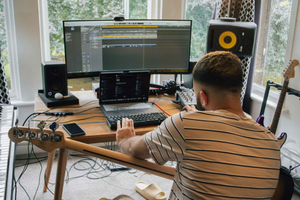 Tbilisi: Learn, Mix & Create a Musical Piece With a Local DJ