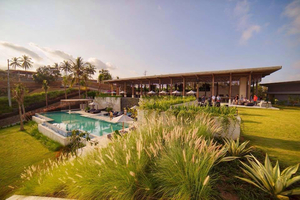 Aura Lounge & Bar