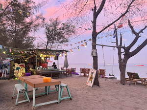 Gili Bong Bar