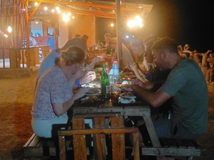Lentera Beach foods-drinks & Gili tours transport