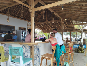 Pantai Hans Beach Bar & Grill