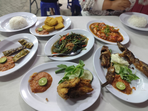Seafood Ibu Fenny G