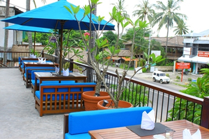 Square Restaurant & Lounge